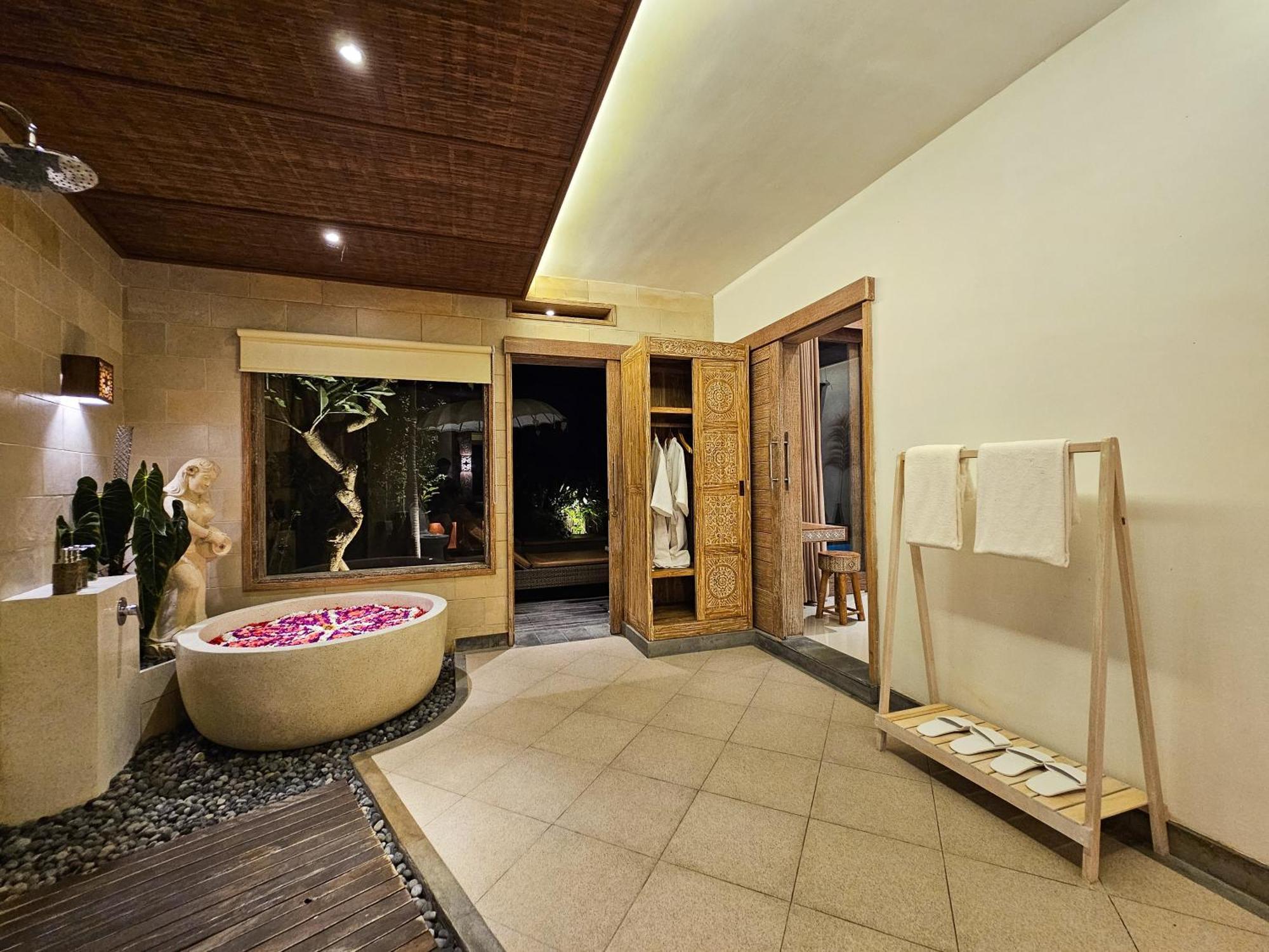Happy Honeymoon Private Villa Убуд Екстер'єр фото